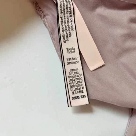 Victoria's Secret Bra 38DD Purple Lace Lined Demi Underwire Padded Lilac - Picture 10 of 10